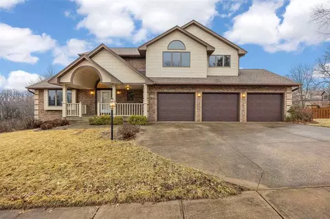 508 St Thomas Ct, Iowa City, IA 52245