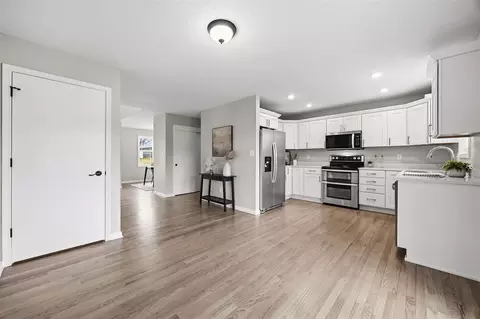 Entry Way - 3310 Riverside Dr NE, Cedar Rapids, IA 52411 photo 1 of 1