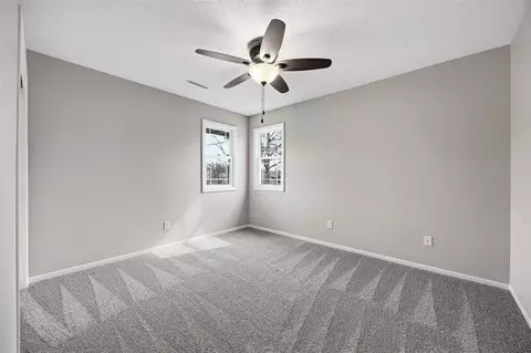 Bedroom - 3310 Riverside Dr NE, Cedar Rapids, IA 52411 photo 5 of 6