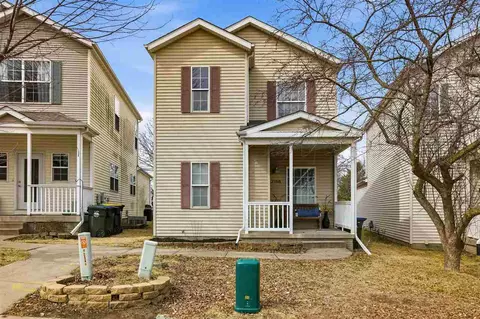 2768 Irving Ave, Iowa City, IA 52246