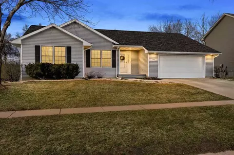 360 Partridge Ave, Marion, IA 52302