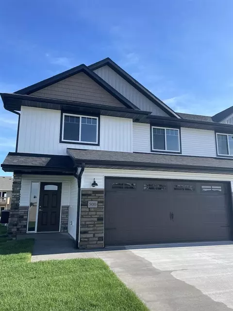 848 Armands Ln, Tiffin, IA 52340