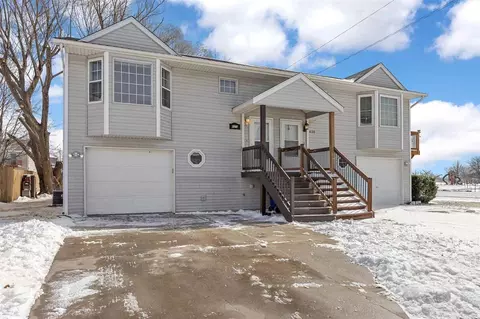 622 Emily St, North Liberty, IA 52317