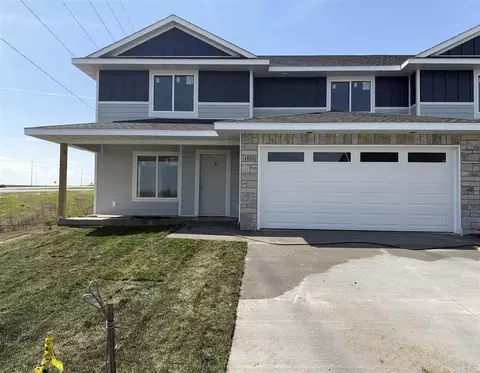 1625 Mitchell Pl, Tiffin, IA 52340