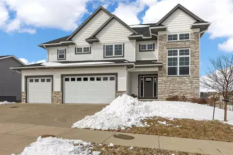 212 Sedona St, Iowa City, IA 52246