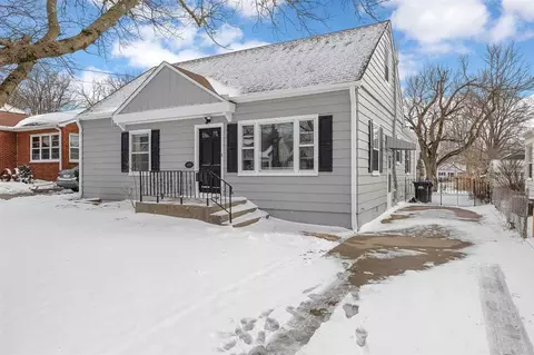 1705 Morningside Dr, Iowa City, IA 52245