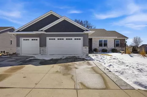 315 Canterbury St, North Liberty, IA 52317