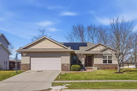 360 Lockmoor Ave, North Liberty, IA 52317