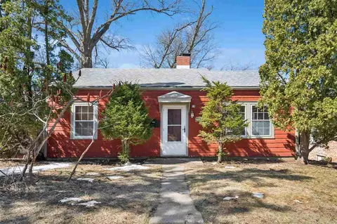 717 S 7th Ave, Iowa City, IA 52240