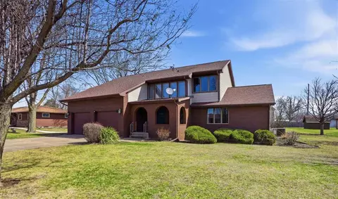 211 N Jefferson St, Keota, IA 52248