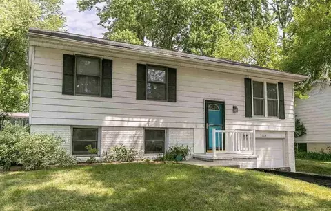 3124 Pebble Dr SW, Cedar Rapids, IA 52404