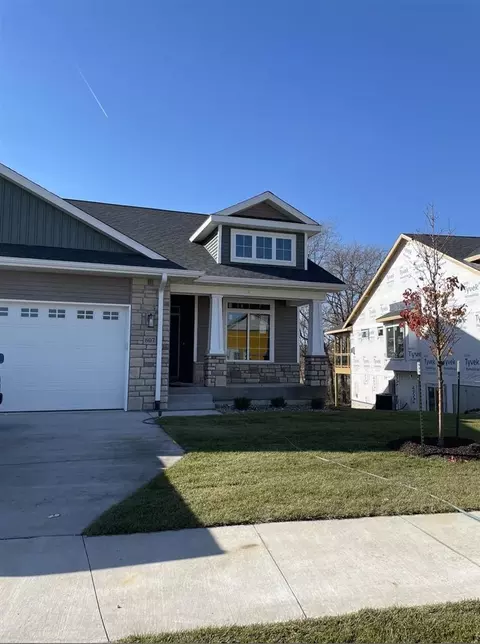 1943 Coquina Ave, Tiffin, IA 52340