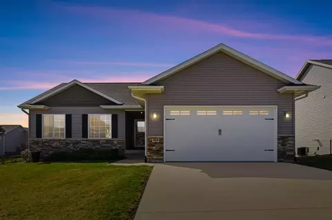 569 Doe Ave, Tiffin, IA 52340