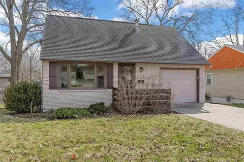 2723 E Court St, Iowa City, IA 52245