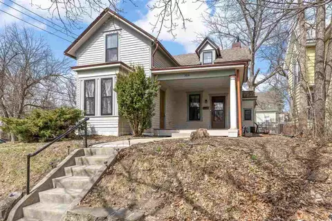 304 Ronalds St, Iowa City, IA 52245