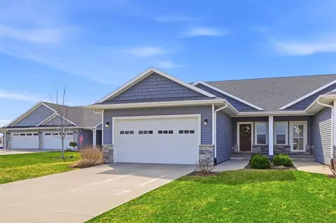 111 Ridgeway Dr, Tiffin, IA 52340