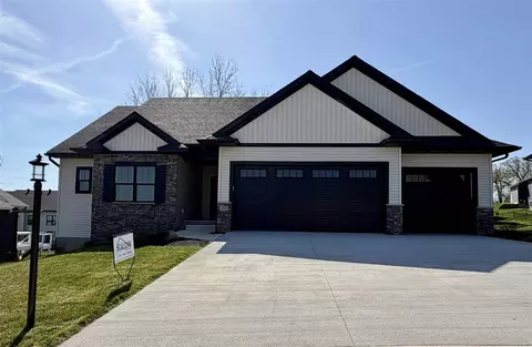 1311 E Gable Way, Tiffin, IA 52340