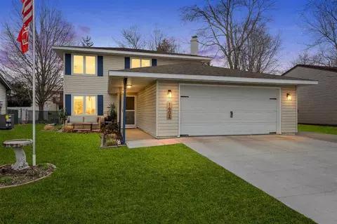 1602 Dover St, Iowa City, IA 52240