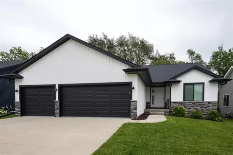 768 Aiden St, Iowa City, IA 52245