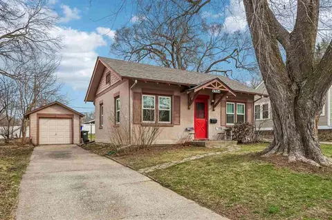 1724 Morningside Dr, Iowa City, IA 52245