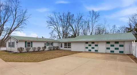 18416 Highway 70, Conesville, IA 52739
