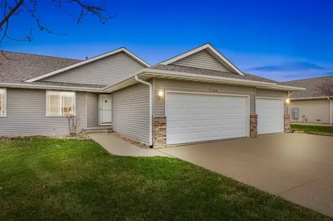 2346 49th Street Ct, Marion, IA 52302