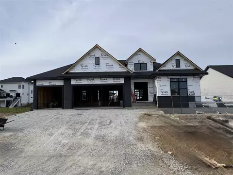 612 Rock Ridge Rd, Tiffin, IA 52340