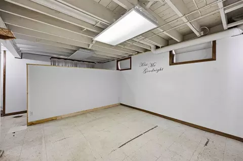 406 4th St, Deep River, IA 52222 photo 17