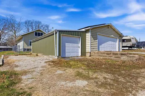 406 4th St, Deep River, IA 52222 photo 25