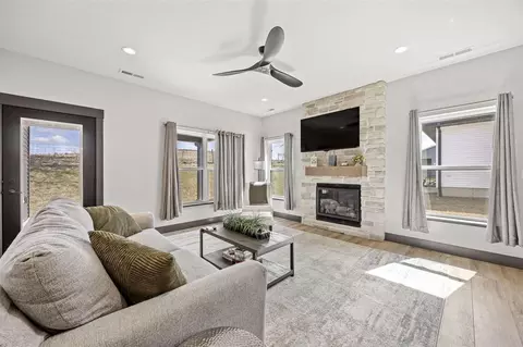 Living - 3060 Sunflower St, Ely, IA 52227 photo 1 of 3
