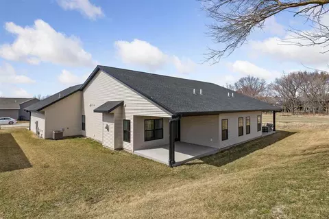 Exterior - 3060 Sunflower St, Ely, IA 52227 photo 3 of 4