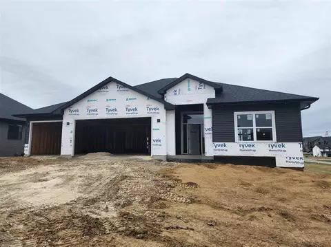 648 Rock Ridge Rd, Tiffin, IA 52340