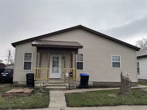 907 6th Ave, Belle Plaine, IA 52208