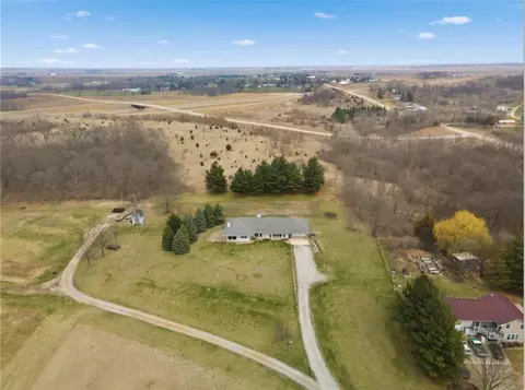 265 Adams Ave, Lisbon, IA 52253
