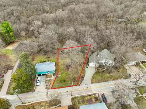 411 Kimball Rd, Iowacity, IA 52245