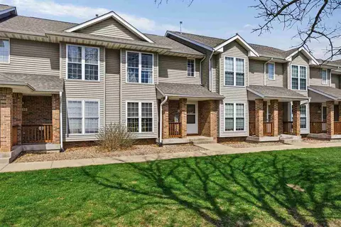 618 Westside Dr, Iowa City, IA 52246