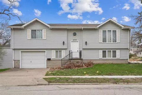 409 S 7th Ave, Iowa City, IA 52245