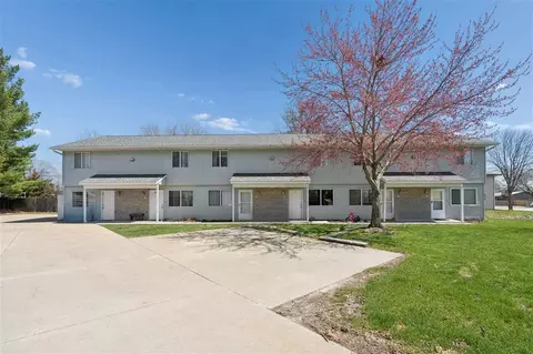 464 N Dubuque St, North Liberty, IA 52317