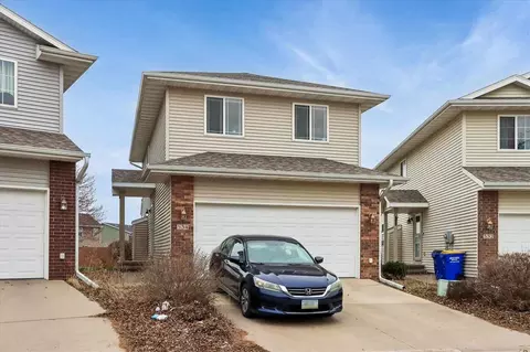 534 Sicily Ct, North Liberty, IA 52317