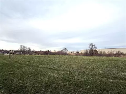 2536 S Scott Blvd, Iowacity, IA 52240