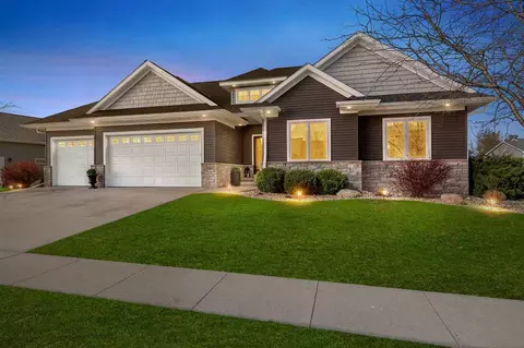 1945 Timber Wolf Dr, North Liberty, IA 52317