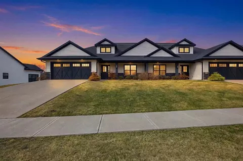 1003 Dubs Dr, Iowa City, IA 52246