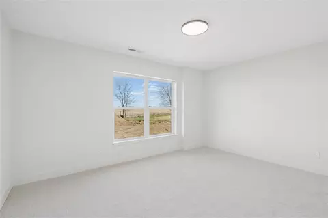 Bedroom - 900 Crestview Dr, Solon, IA 52333 photo 11 of 11