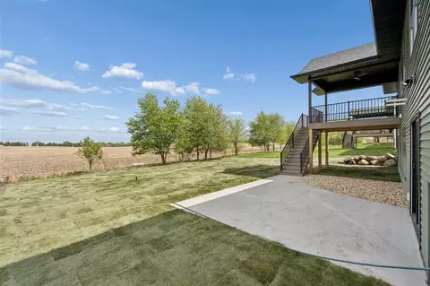 Exterior - 900 Crestview Dr, Solon, IA 52333 photo 8 of 8