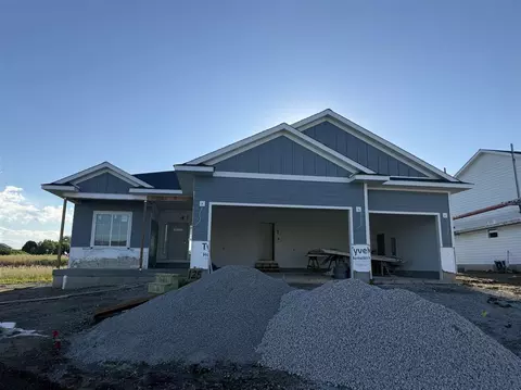 125 S Seven Oaks Rd, North Liberty, IA 52317