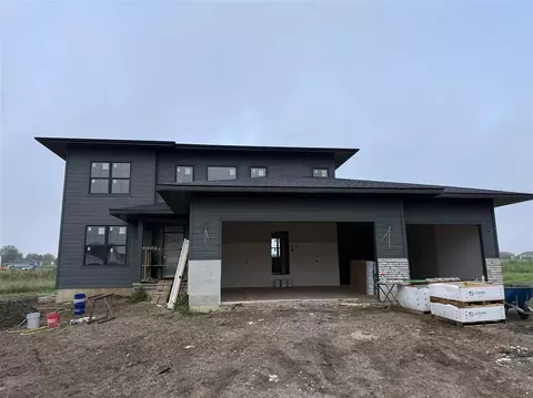 85 S Seven Oaks Rd, North Liberty, IA 52317