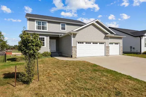 519 Ashton Dr NE, Mount Vernon, IA 52314