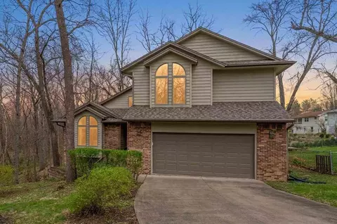 24 Samuel Dr, Iowa City, IA 52245