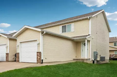 85 Alydar Dr, North Liberty, IA 52317