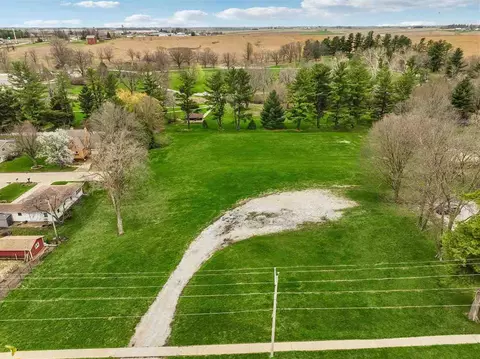 312 W Main St, Westbranch, IA 52358